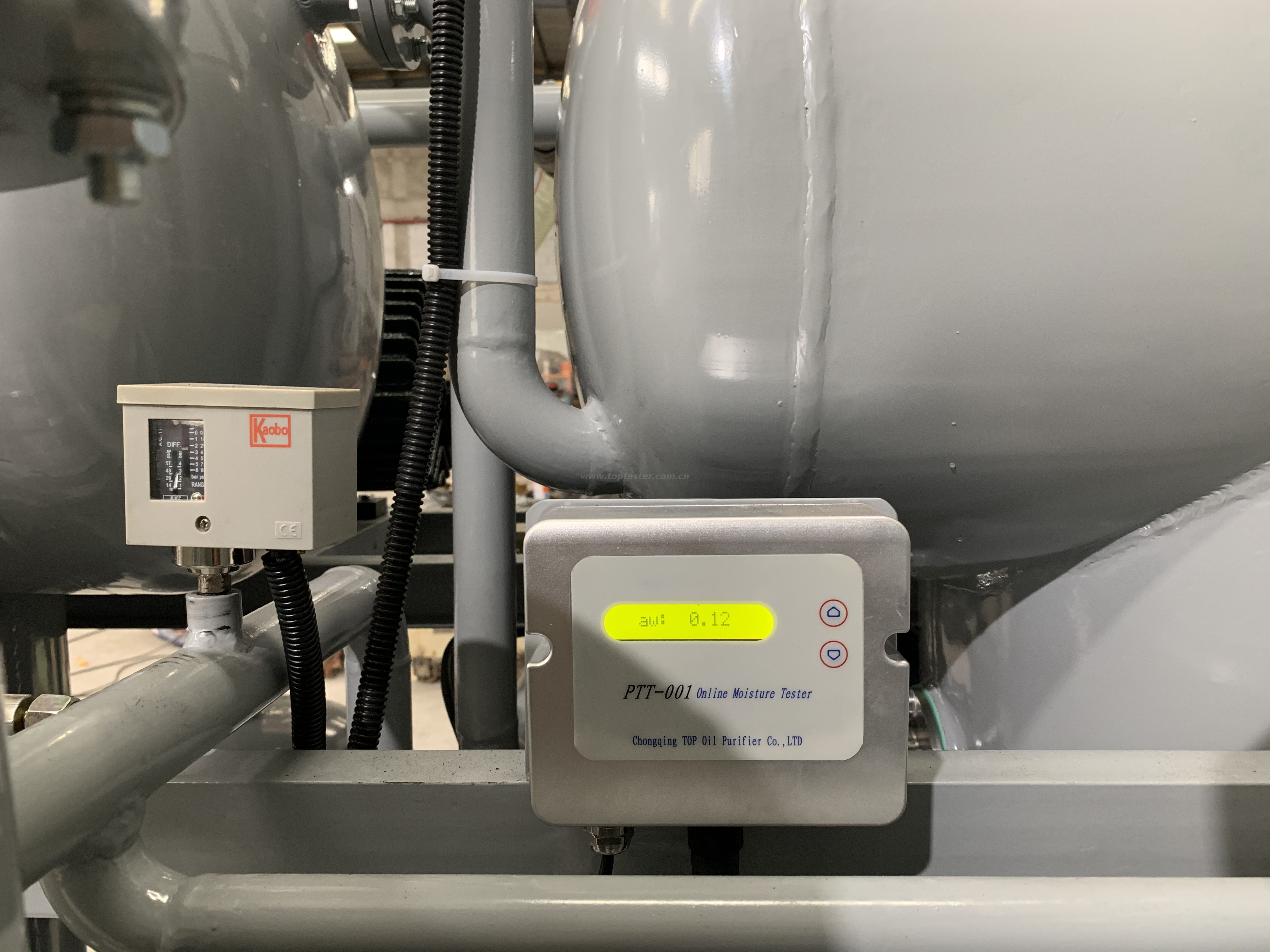 Medidor de contenido de agua en línea para aceite PTT-001